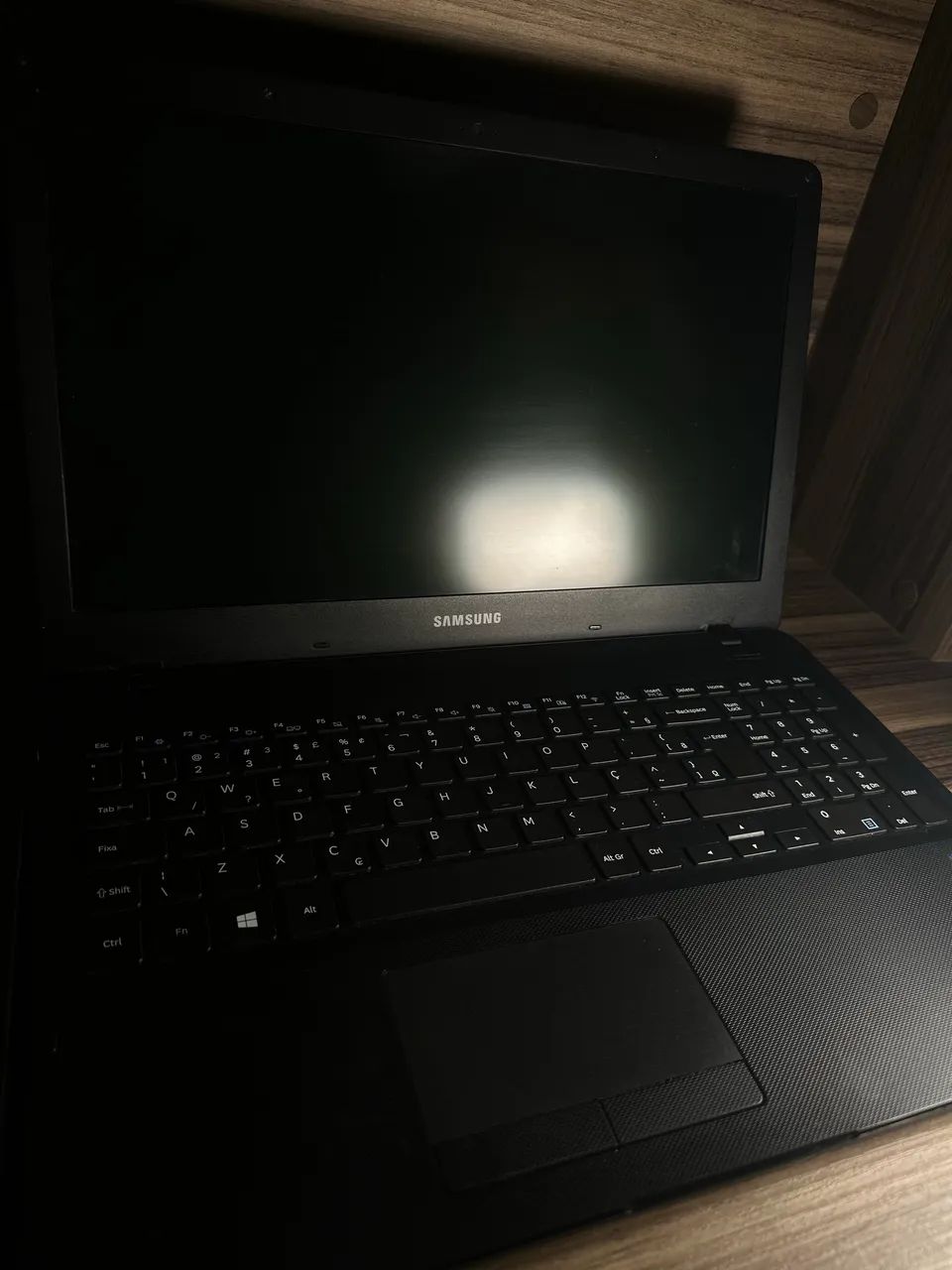 Notebook Samsung 300E em perfeito estado - Foto 2
