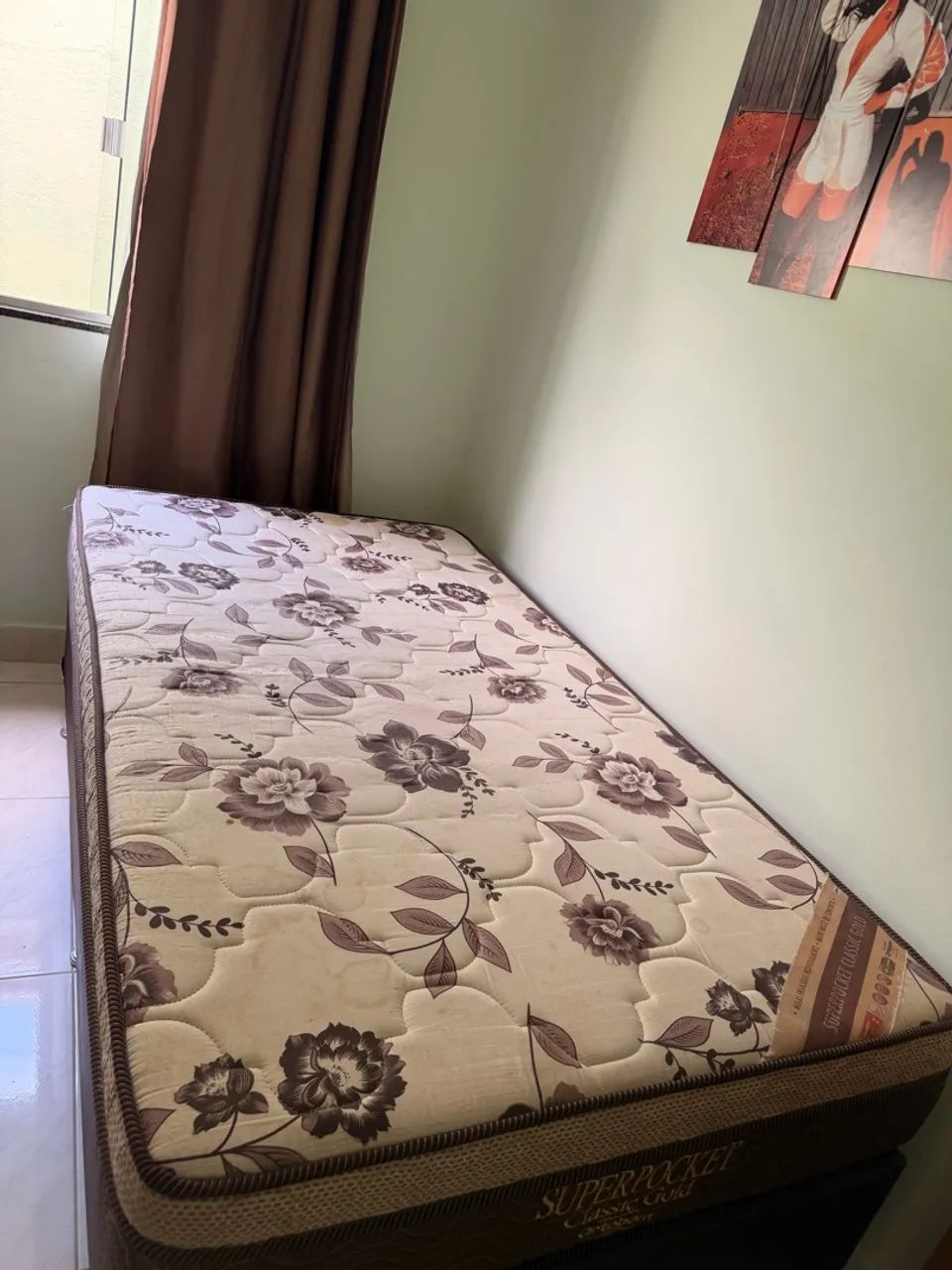 Cama Solteirão , cabe duas pessoas  - Foto 2