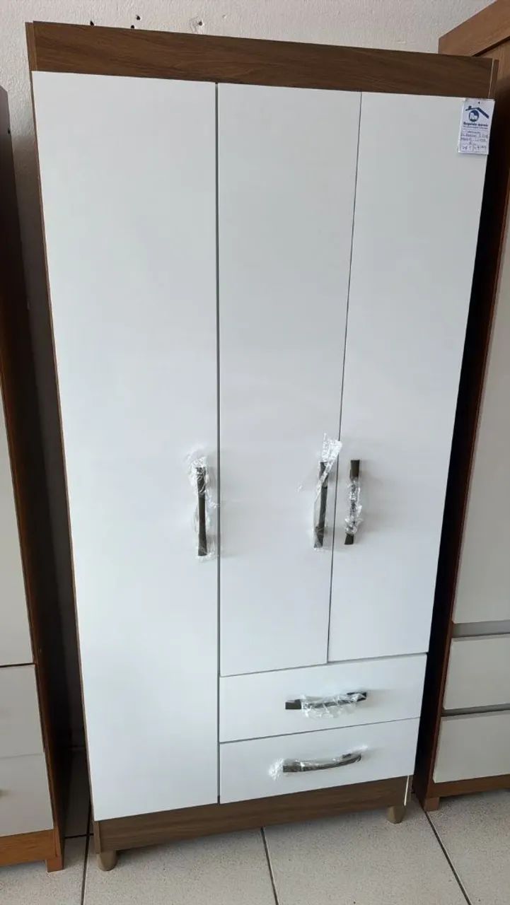 Guarda Roupa 3 portas e 2 gavetas