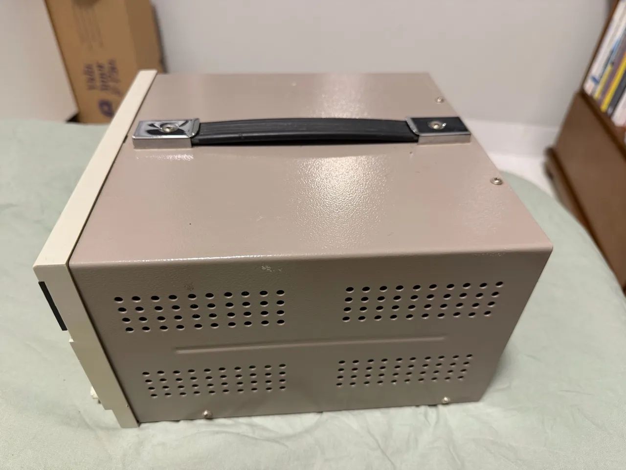 Fonte de bancada EEL-8006 dupla 30V 5A + saída fixa 5V - Foto 4