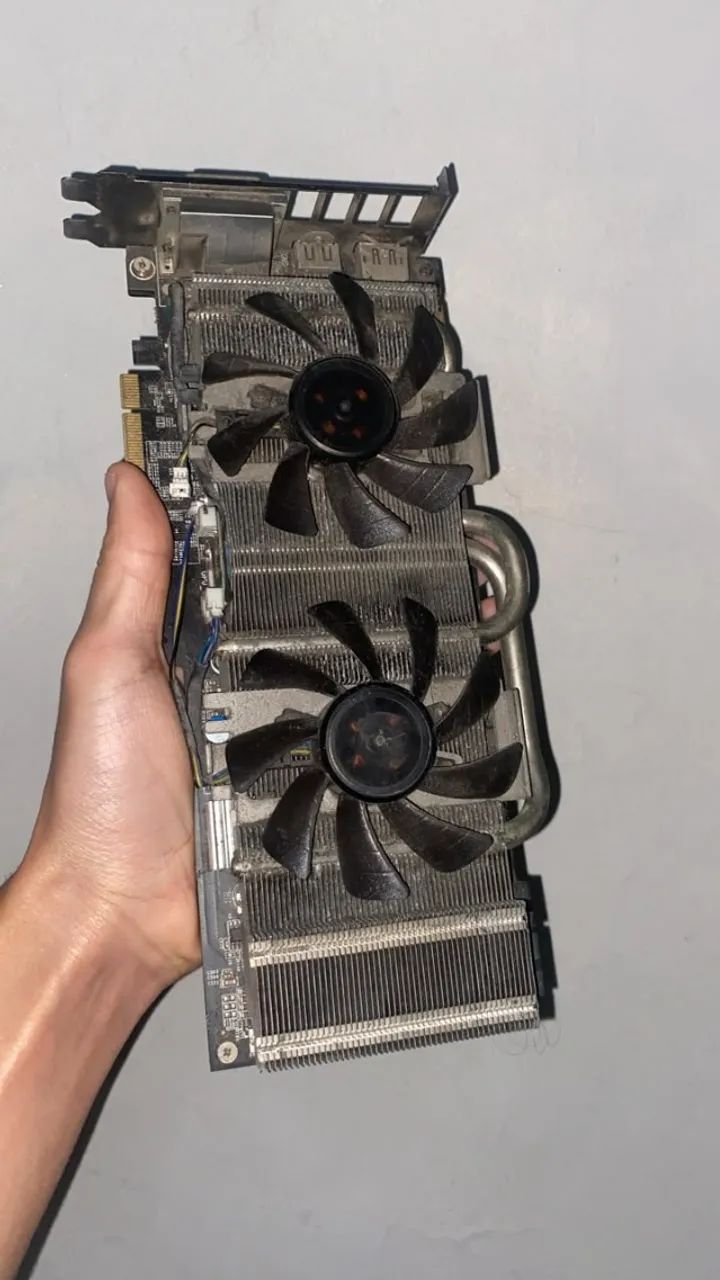 Placa de vídeo gtx 970 4gb com defeito
