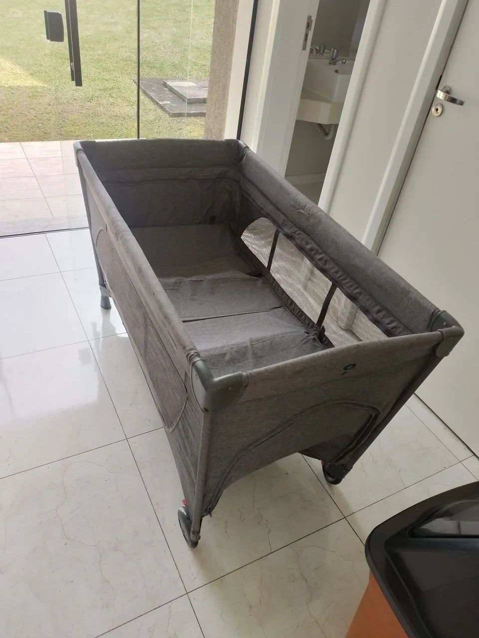 Berço movel (falta alguma peças )