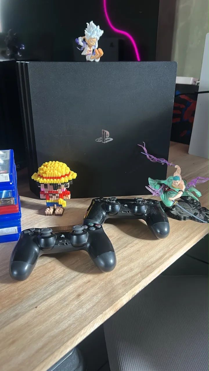 Ps4 Pro com jogos e 3 controles - Foto 2