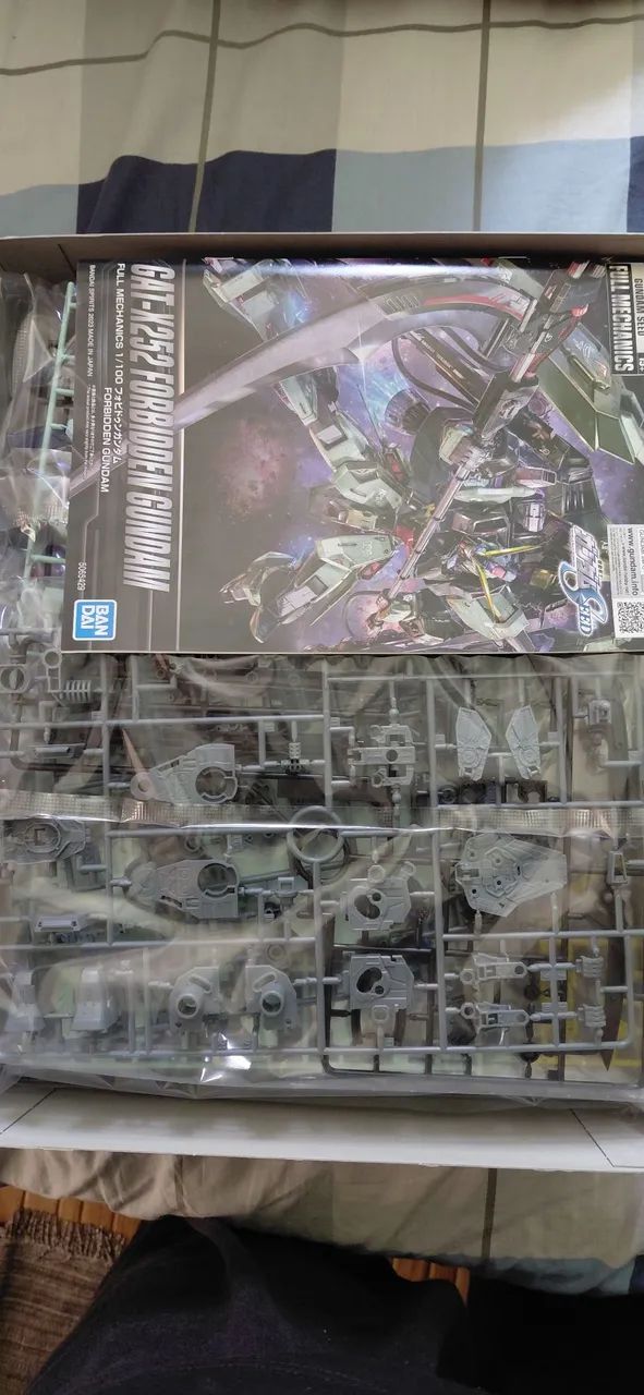 Full mechanics forbidden gundam Bandai  - Foto 3