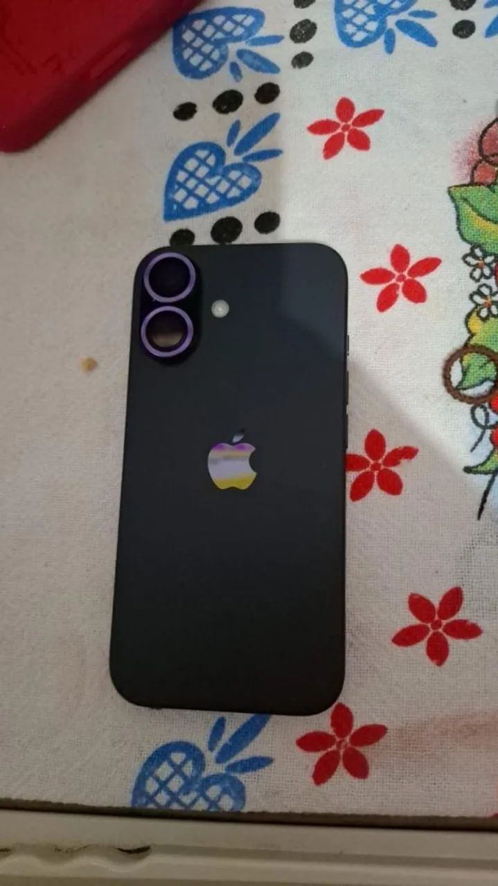 Vendo iPhone 16 Black  - Foto 2