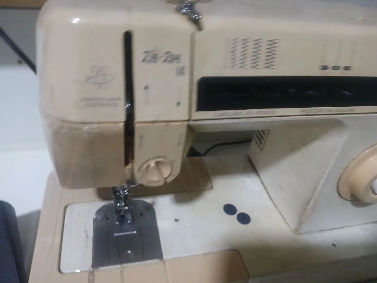 Maquina zig zag usada  - Foto 3