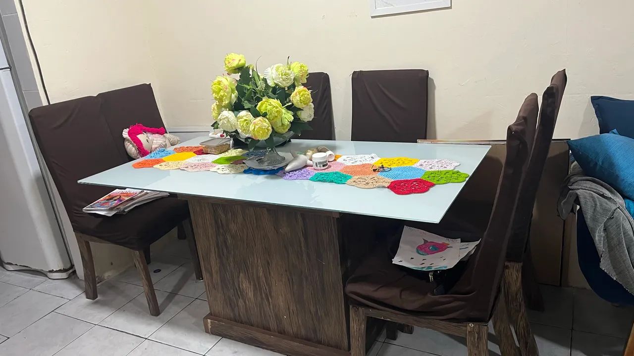 Vendo mesa de jantar 6 lugares  - Foto 2