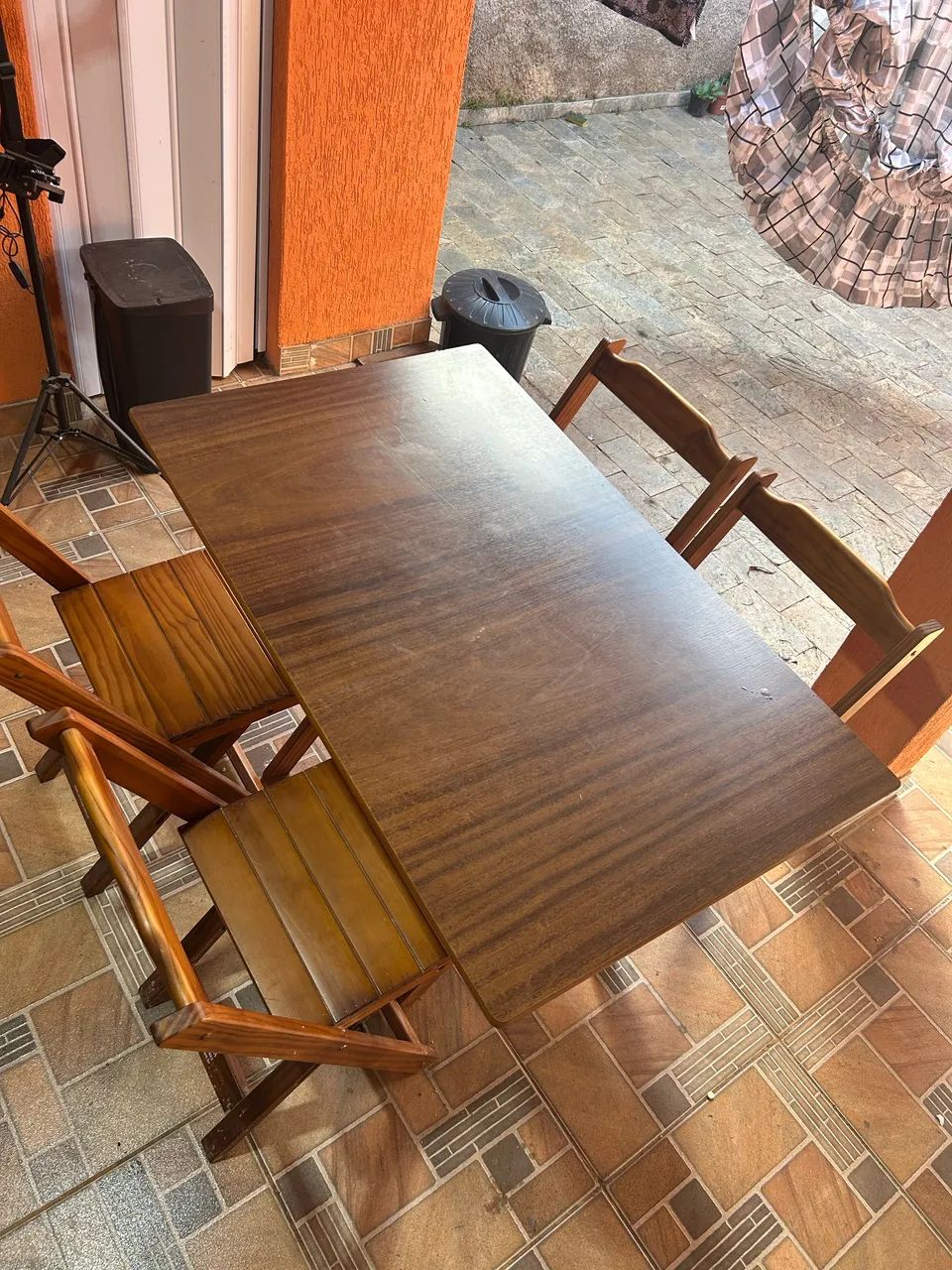 Mesa imbuia 4 cadeiras 110x70 Tarimatã