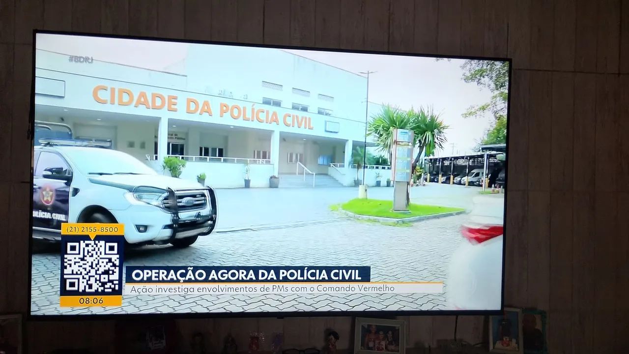 Tv fhilips 75 polegadas 10 meses de uso 