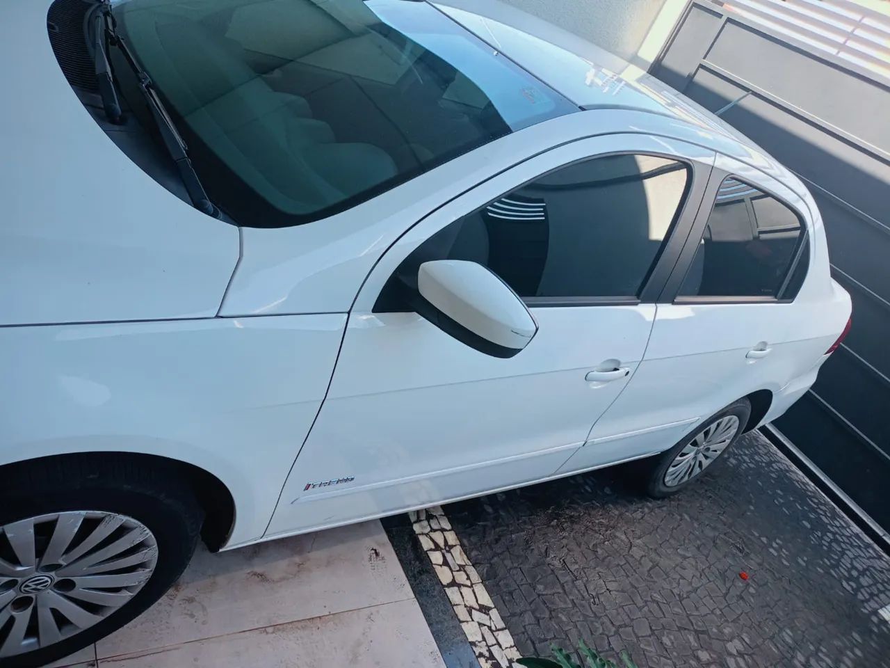 Volkswagen Voyage VOYAGE 1.0/1.0 City Mi Total Flex 8V 4p 2014