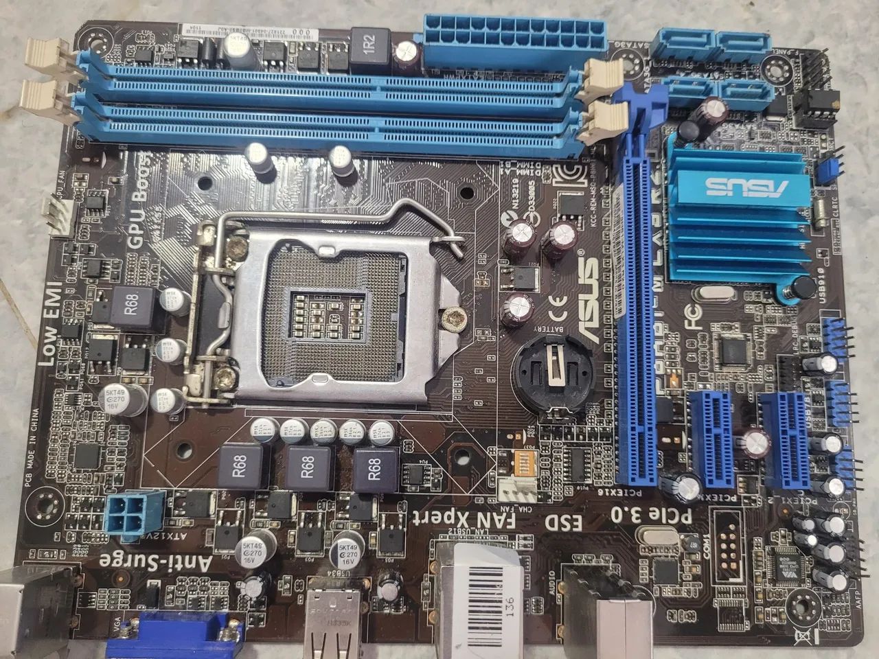 Placa mae Asus 1155 ddr3 - Foto 2