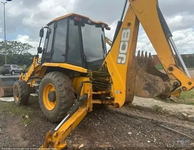 Retroescavadeira JCB 2015 - Foto 6