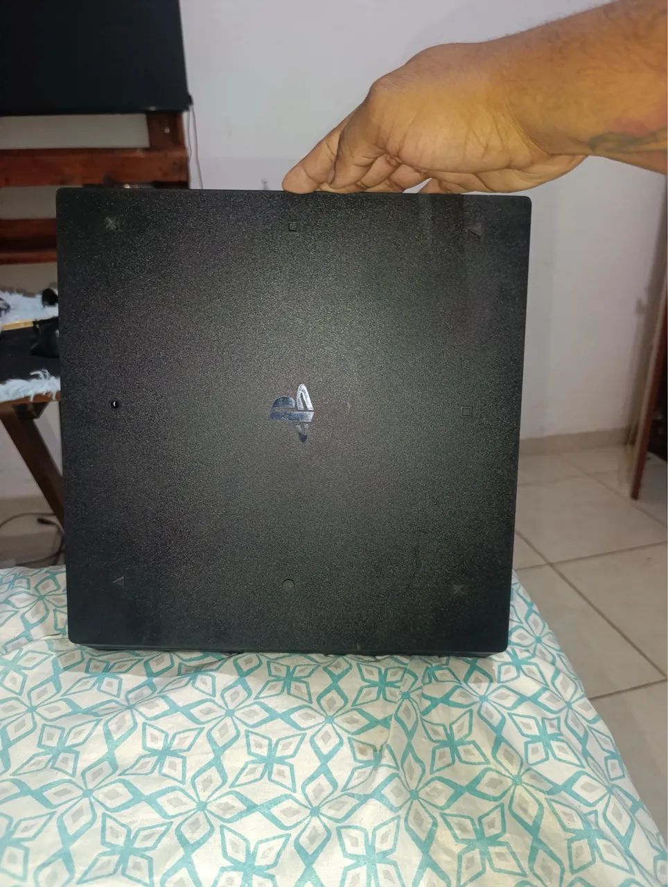 ? PS4 PRO 1TB - Foto 3
