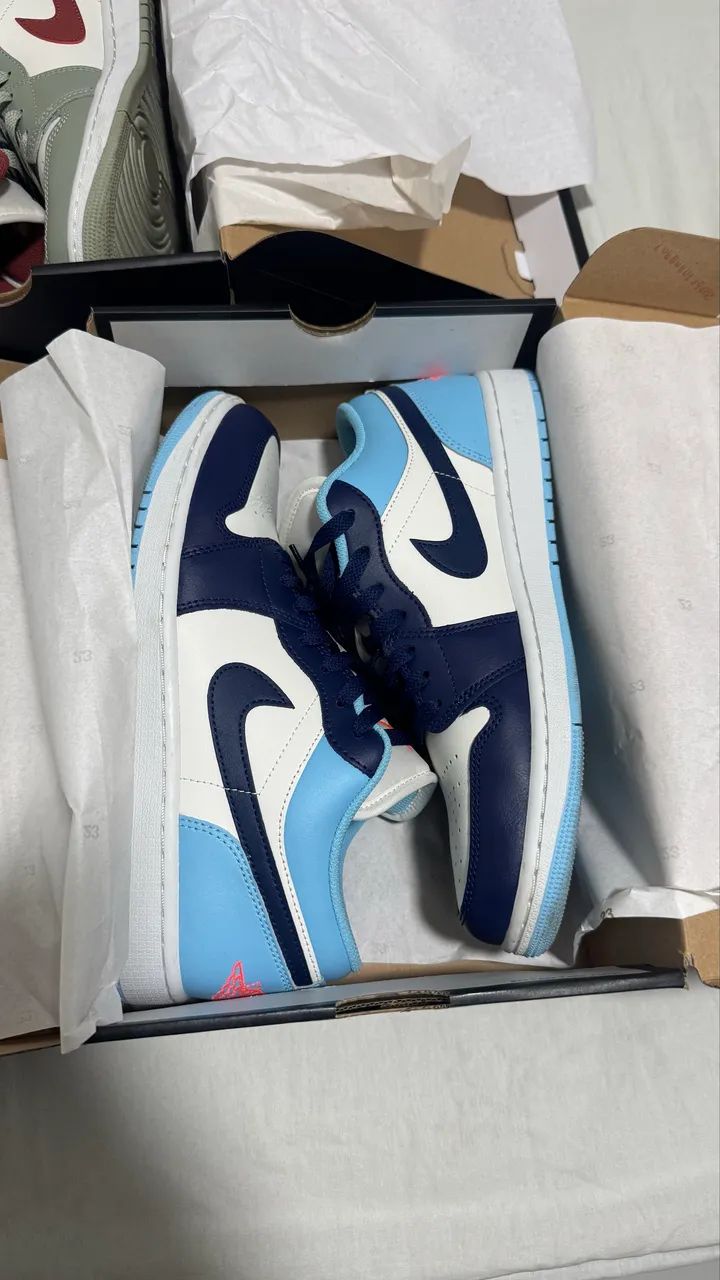 NIKE AIR JORDAN 1 LOW