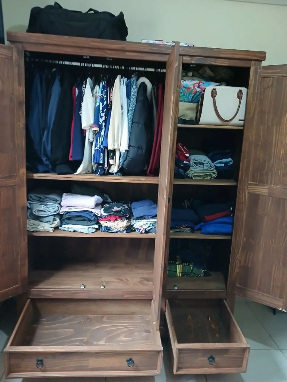 Guarda roupa de casal de madeira  - Foto 3