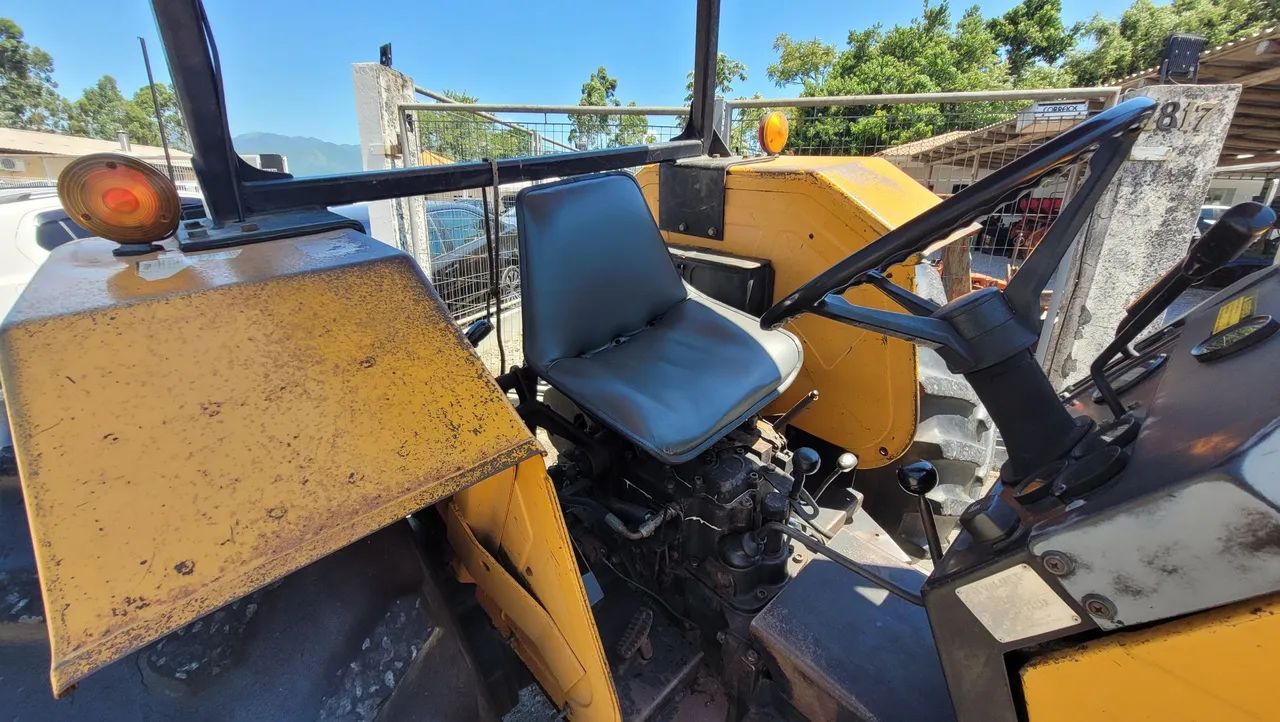 Trator Agrícola 4x2 Valmet 785 - Foto 5