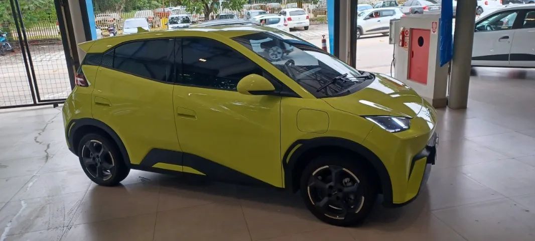 BYD Dolphin Dolphin Mini (Elétrico) 2025