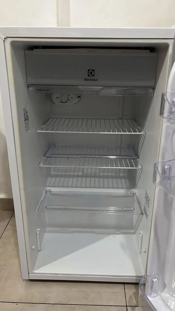 Frigobar Electrolux 122L Branco, em perfeito estado - Foto 2
