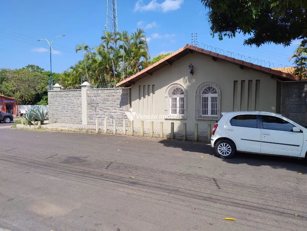 CASA PARA VENDA EM ALTOS