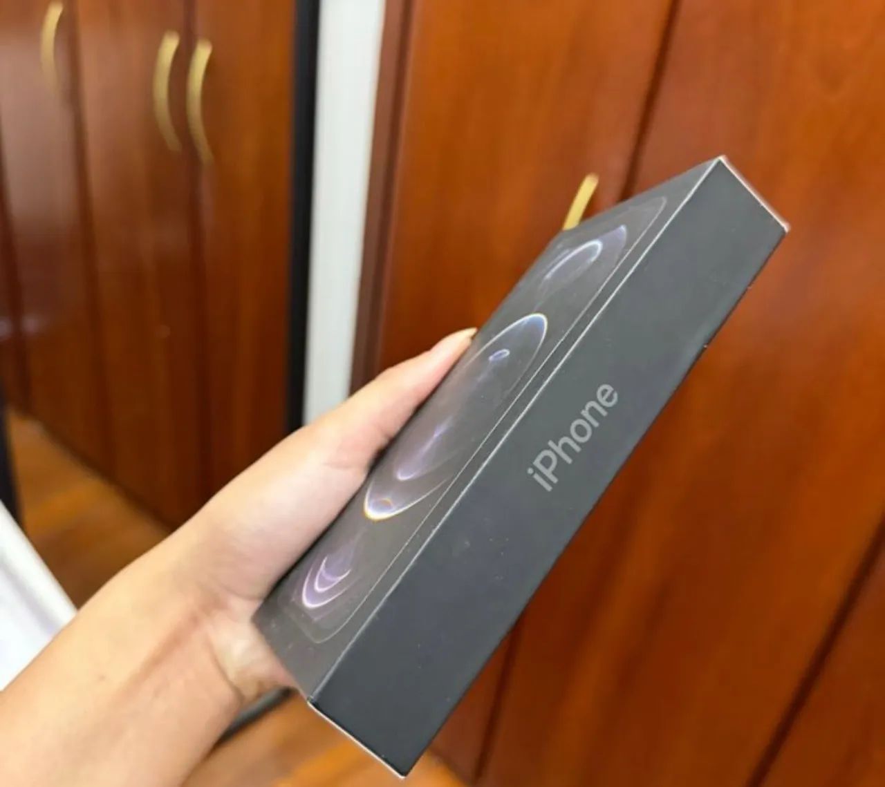 Caixa iPhone 12 Pro original sem marcas de uso 