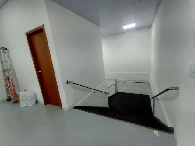 Sala Comercial 31m² Climatizada no 1º Piso em Condominio no Adrianopolis - Foto 3