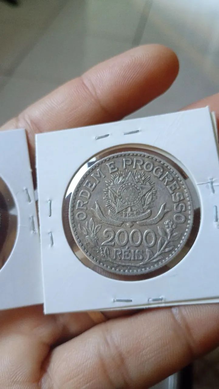 Moedas de prata 2 moedas de 2000 mil reis  - Foto 3
