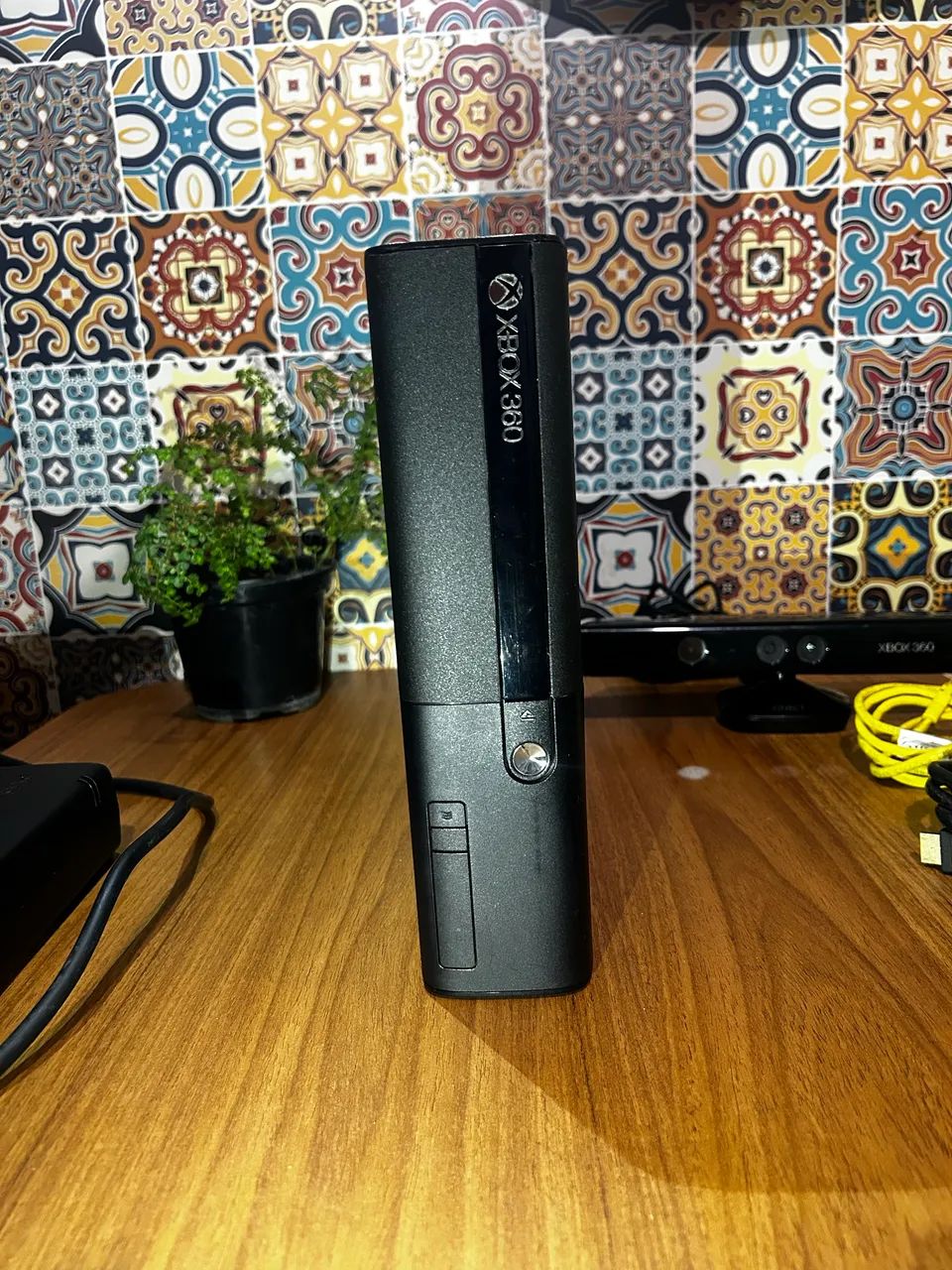 Xbox 360 Super Slim Bloqueado - Foto 4