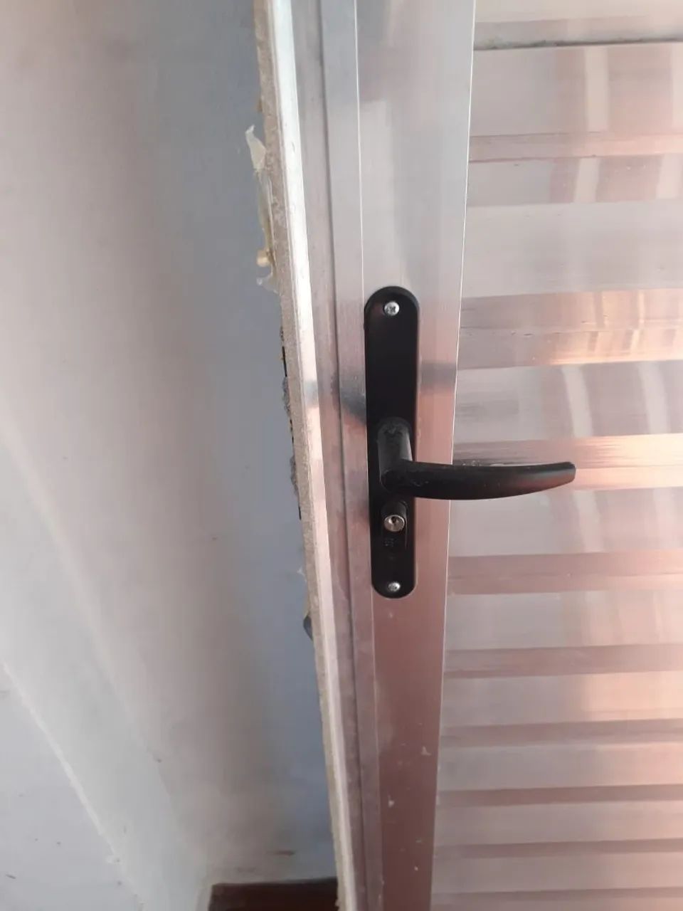 Porta Alumínio  $ 300 reais  - Foto 2