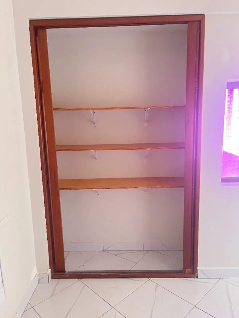 ALUGA-SE SALA COMERCIAL NO EDIFICIO WALL STREET, ANDAR ALTO, COM 50,84 M2 DE ÁREA. - Foto 4