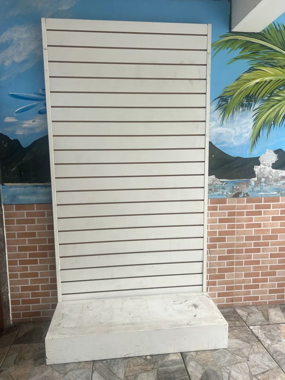 expositor canaletado