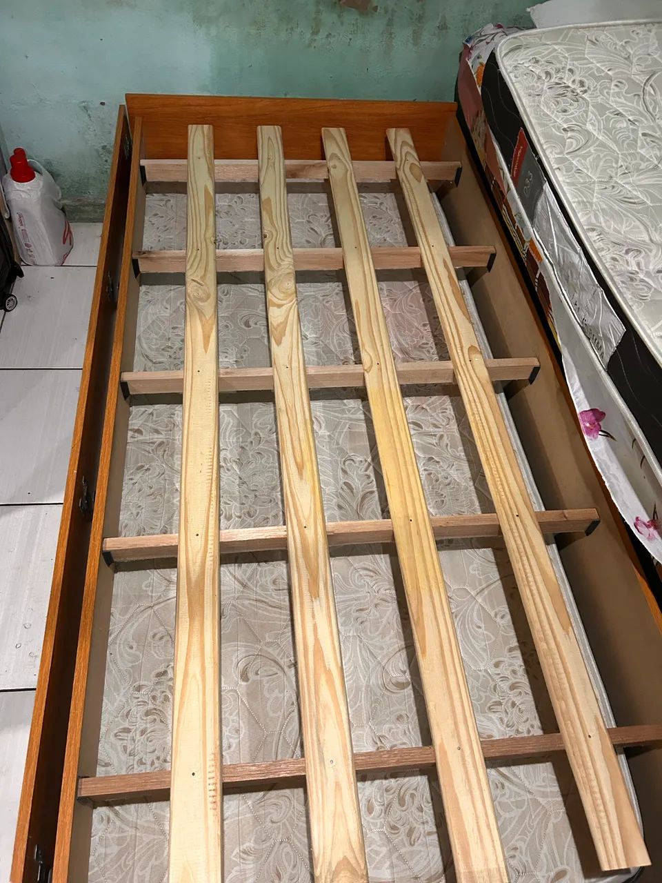 Cama solteiro com auxiliar  - Foto 2
