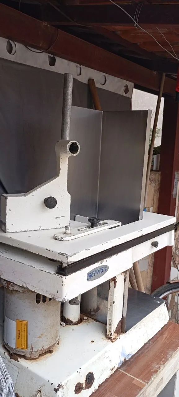 máquina de fatiar frios metvisa automática 