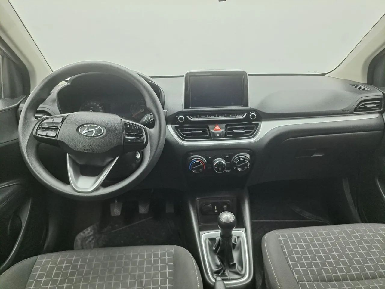 Hyundai HB20 Comfort Plus 1.0 Flex 12V Mec., foto 15 de 18