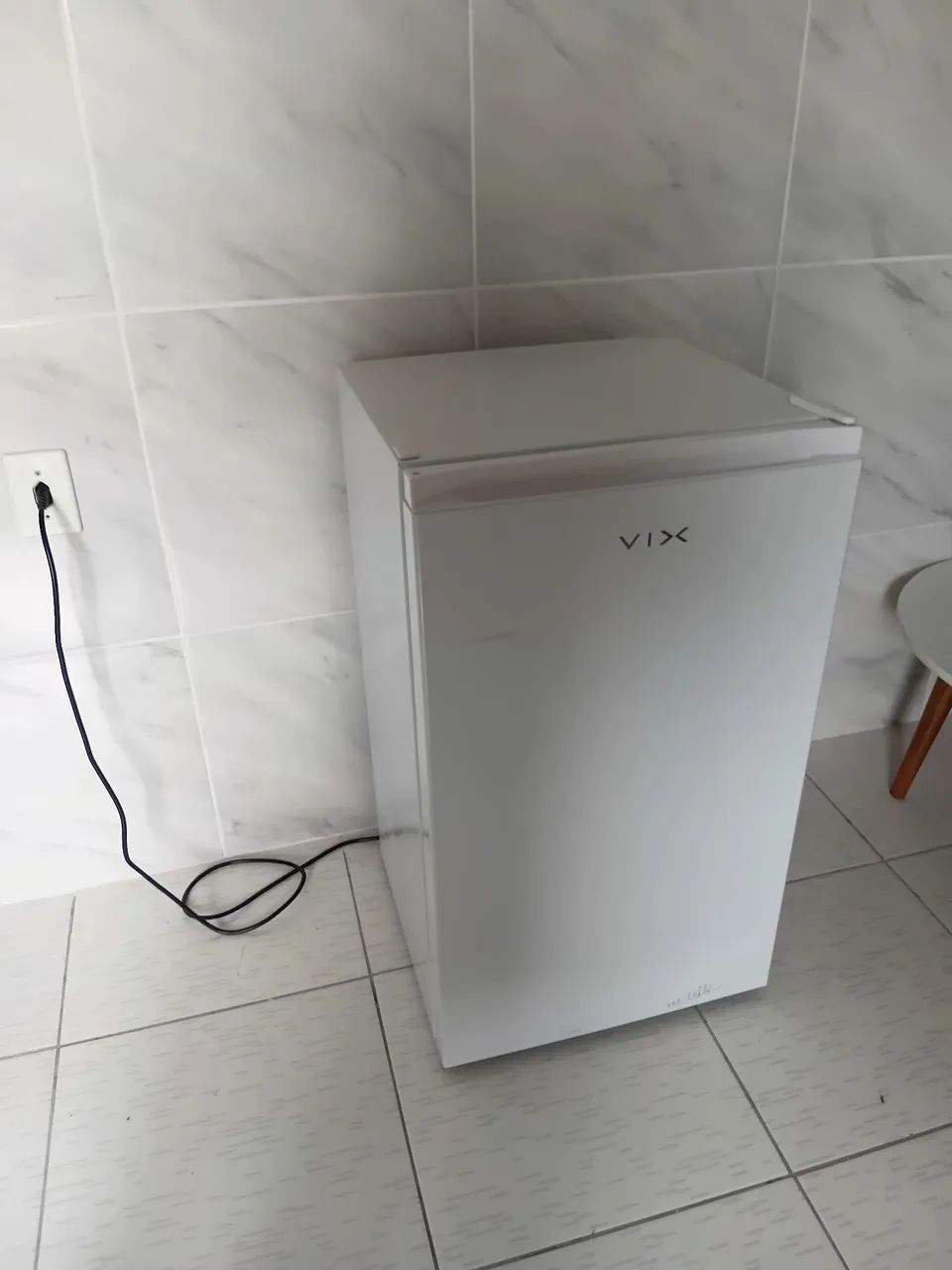 Frigobar VIX 115 Litros