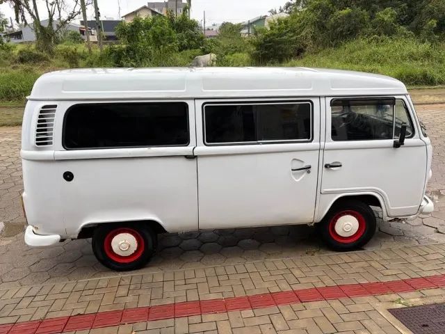 Volkswagen Kombi Kombi Standard/ Luxo/ Série Prata 1998