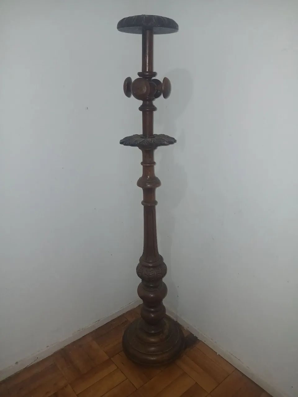 Cabideiro colonial