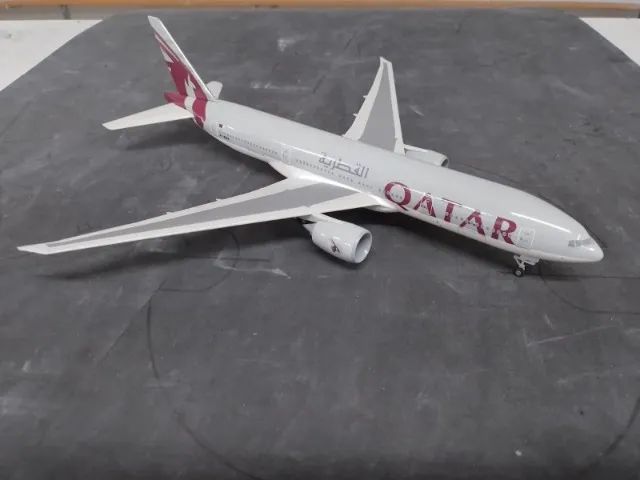 Boing 777-200 escala 1:200 - Foto 3