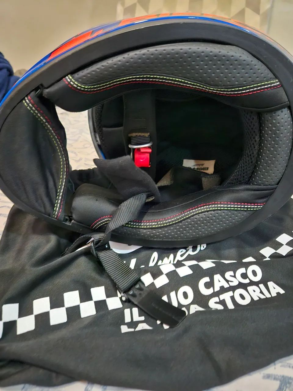 Capacete Bieffe tamanho 58 - Foto 2