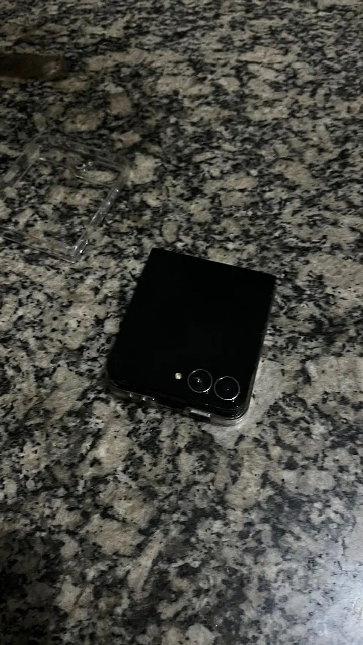 Samsung ZFlip 7 FE  - Foto 4