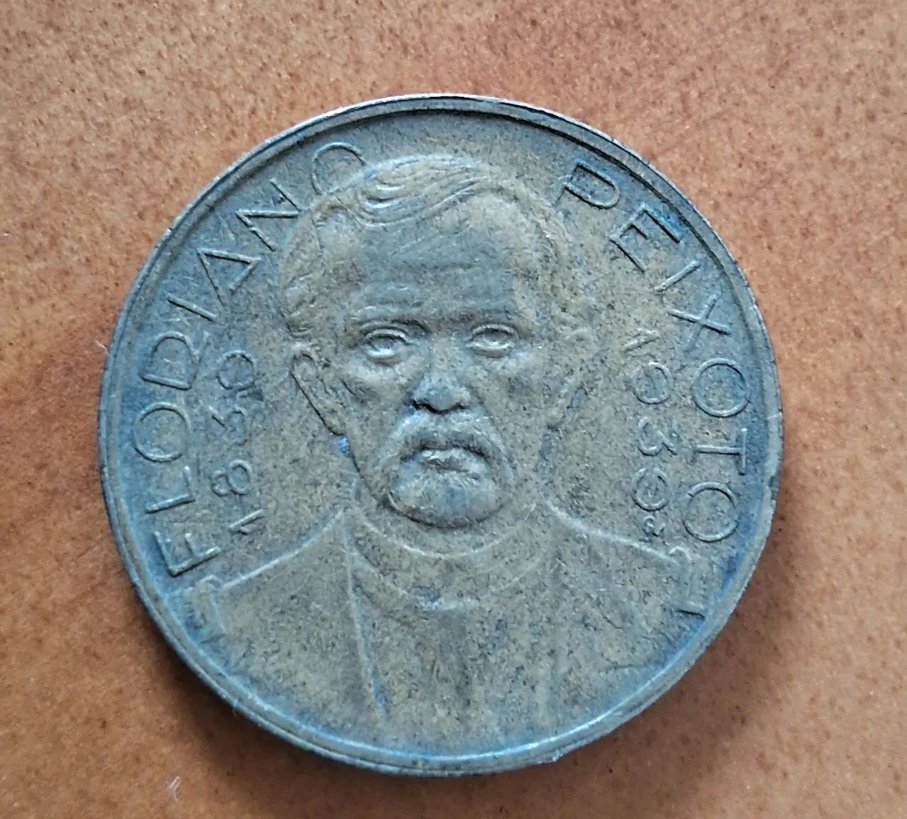 Moeda 2000 Réis Floriano Peixoto 1939 - Foto 2