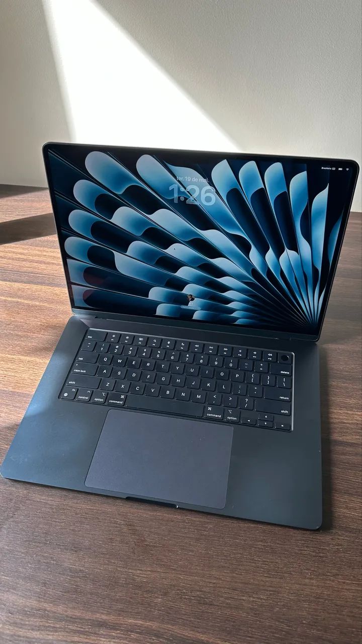 MacBook Air M3 16gb RAM 512gb SSD 15 polegadas