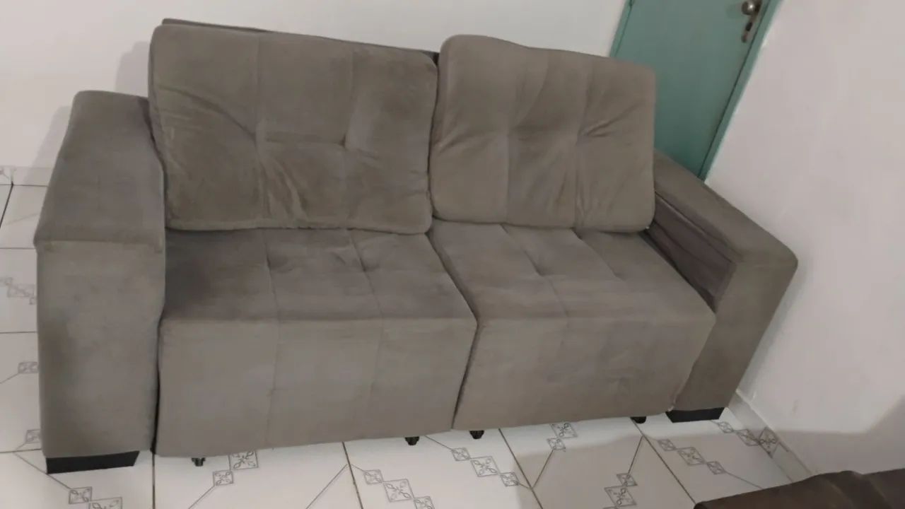 Vende-se um sofá retrátil!!!!