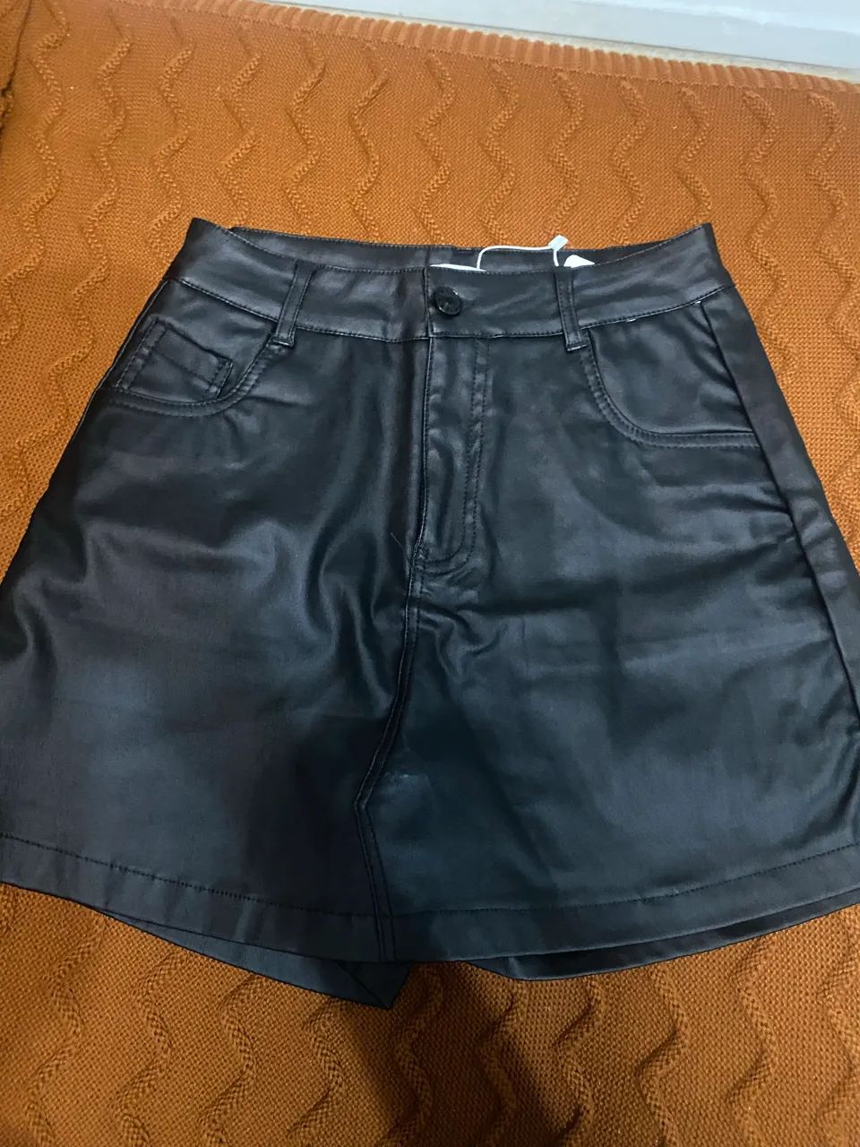 Short-saia em couro  - Foto 3