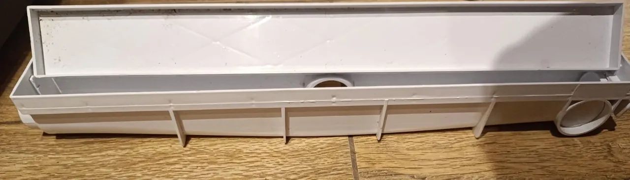 Ralo Linear Oculto em PVC, medida de 50x7 - NOVO