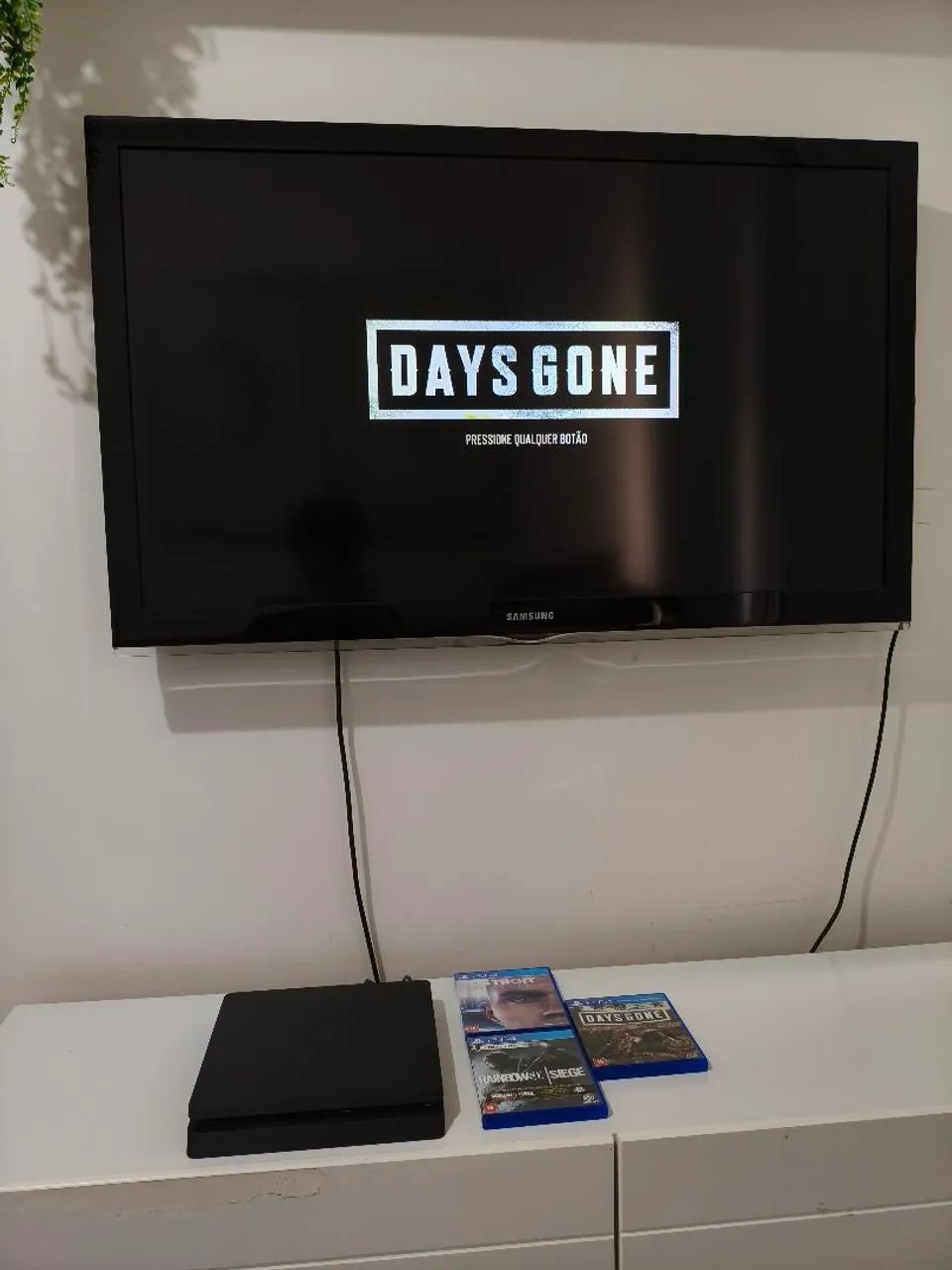 Vendo Ps4 Slim 1TB na caixa completo - Foto 5