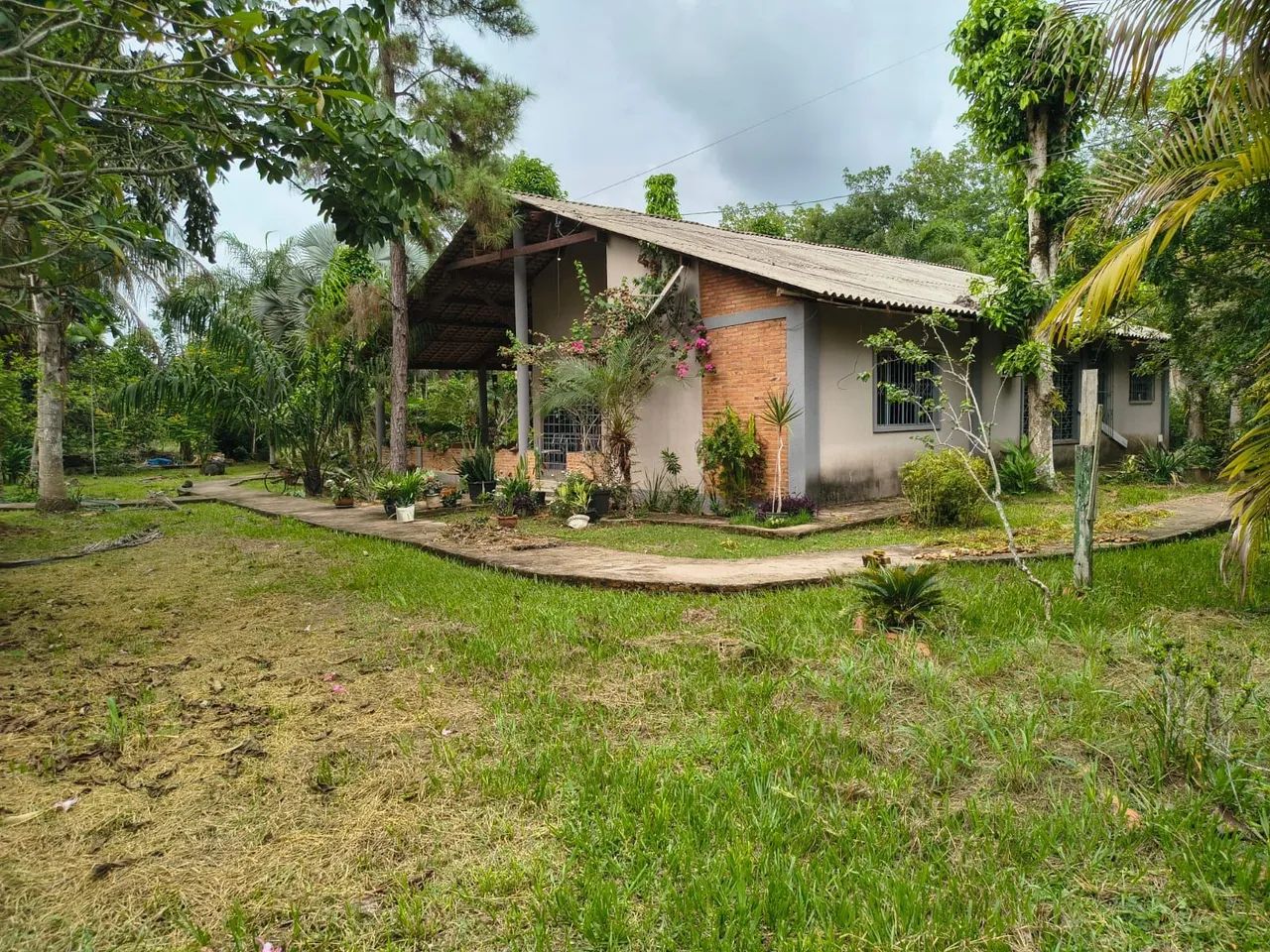 Locação anual Chácara comercial e residencial 