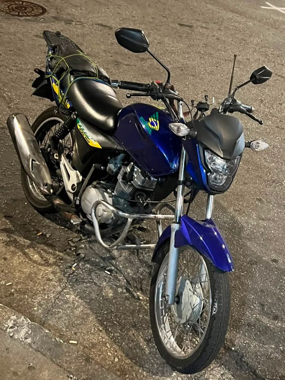 Titan 150 em dia