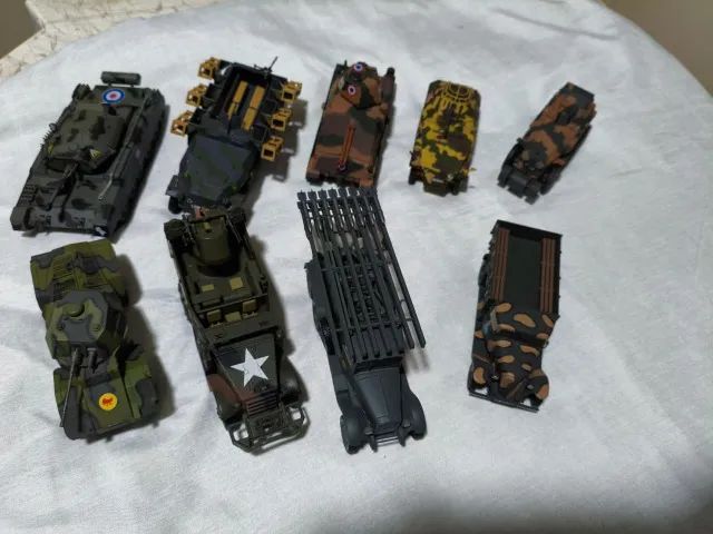 Kit 8 Miniaturas Militares 1/43