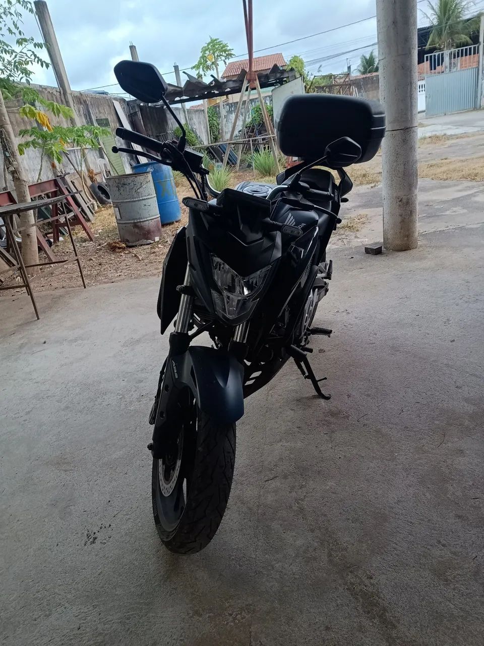 CB 300F 2025 - Foto 3