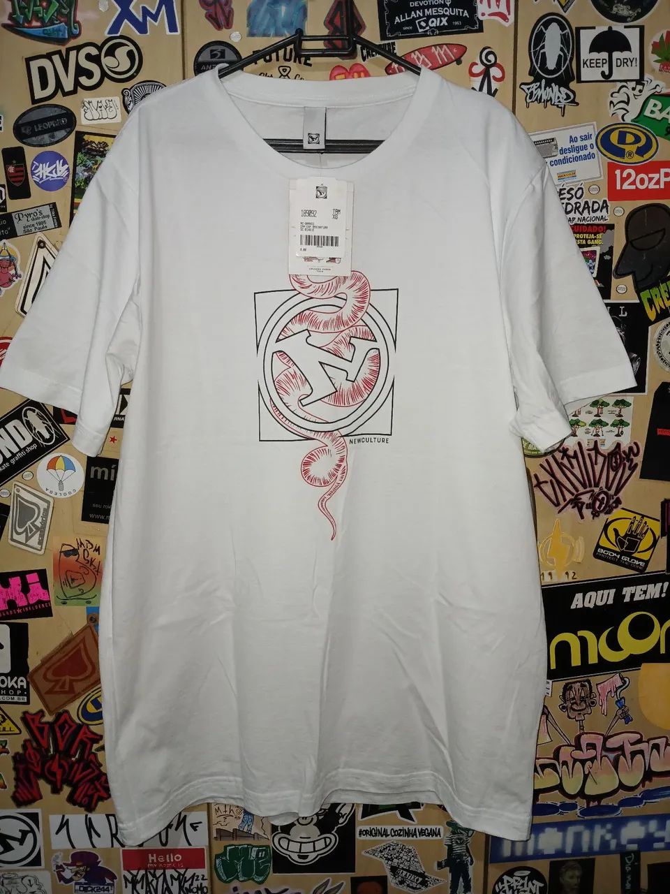 Camiseta New Skate branca GG nova